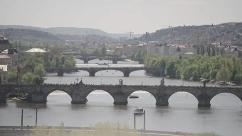 Panoramic view of prague with the vltava river, charles bridge Video stock 334180292
