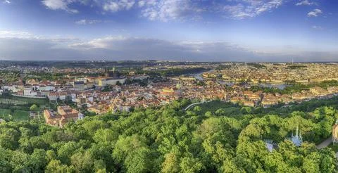 Panoramic view of Prague with Vltava river from Petrin hill Stock-Fotos