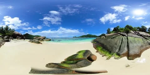 Panoramic view of a pristine Seychelles beach. Stock Footage 301160822