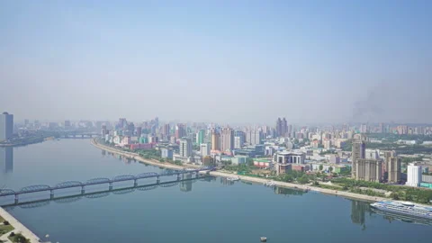 Panoramic view of Pyongyang and the Taedong river in the morning - North Korea Video stock 119208640