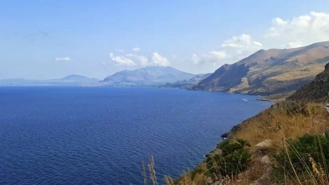 Panoramic view of Riserva dello Zingaro in Sicily, slow-motion Vídeo Stock 277538758