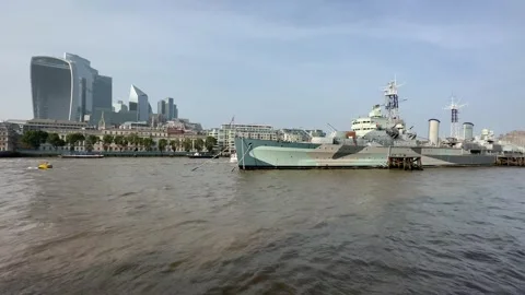 Panoramic view of the river Thames and the HMS Belfast on a summer day Stock Footage 265071580
