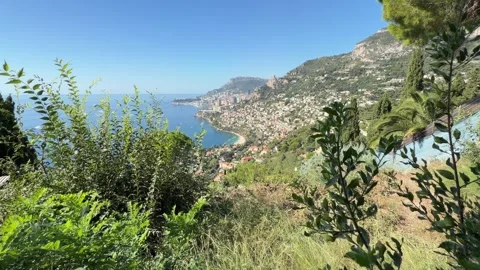 Panoramic View of Roquebrune-Cap-Martin Coastline and Monaco 库存影片 347251249