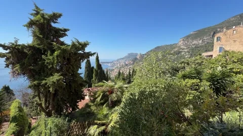 Panoramic View of Roquebrune-Cap-Martin Coastline and Monaco Vidéo 347251428