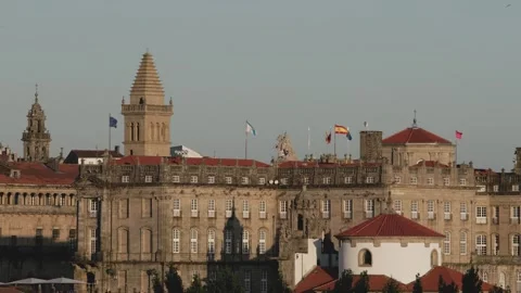 Panoramic view of Santiago de Compostela cathedral and old town at sunset Video stock 299943985