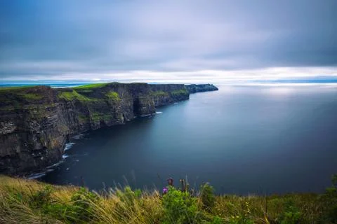 Panoramic view of the scenic Cliffs of Moher in Ireland Foto stock