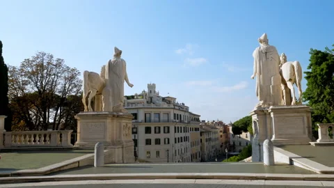 Panoramic view of sculptures of the Dioscuri Castor and Pollux to capitoline hil Stock Footage 148993150