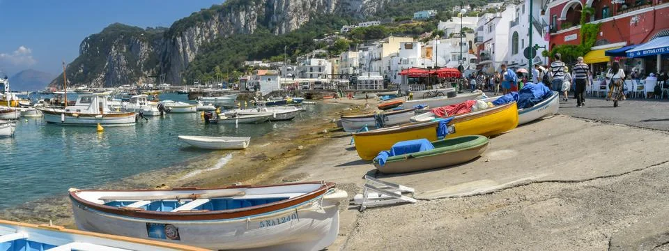 Panoramic view of seafront in Capri Stockfoto's
