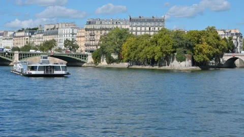 Panoramic view of Seine river at ile Saint-Louis in Paris, France Stock Footage 125215187
