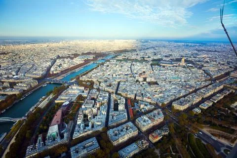 Panoramic view of summer Paris Stockfoto's