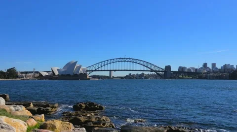 Panoramic view of Sydney Harbour from Mrs Macquarie's Point 動画素材 40413948