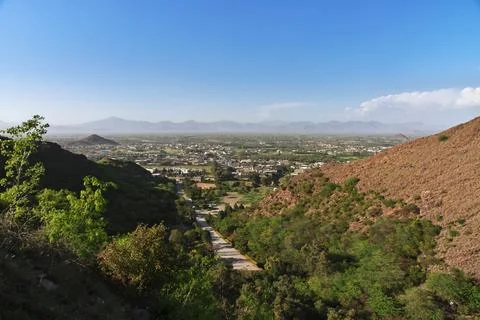 Panoramic view from Takht-i-Bahi buddhist monastery in Mardan, Pakistan Foto stock