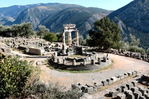Panoramic view of Temple of Athena Pronea Delphi Greece Foto stock