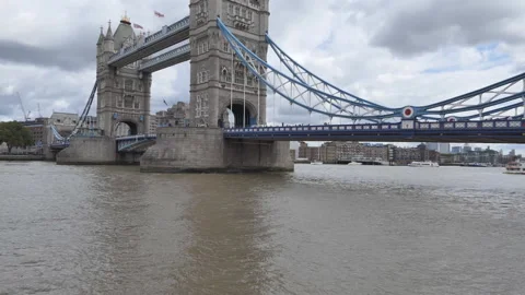 A panoramic view of the Tower Bridge. Stock Footage 112357261