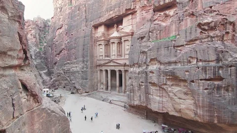 Panoramic view of Treasury or Al-Khazneh, Petra, Jordan Stock Footage 111728619