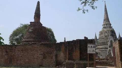 Panoramic view of Wat Phra Sri Sanphet in the Ayutthaya Historical Park in Stock Footage 85392034