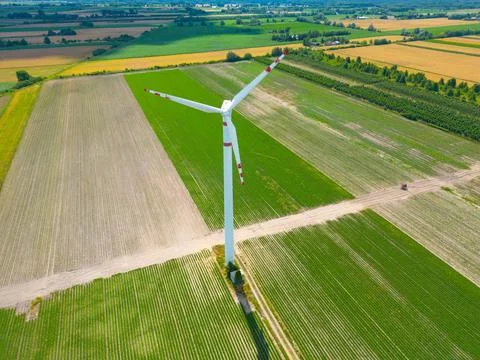 Panoramic view of wind farm or wind park, with high wind turbines for gener.. Stock-Fotos
