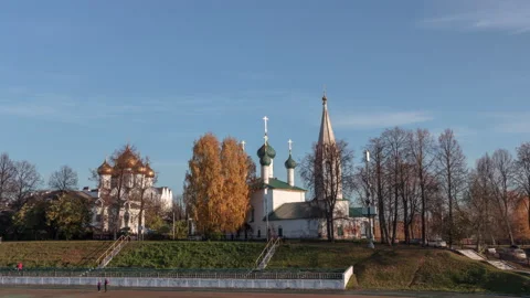 Panoramic view of Yaroslavl with churches and yellow trees. 動画素材 219863348