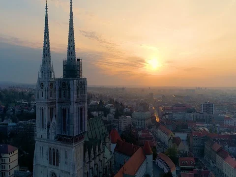 Panoramic Zagreb cityscape 4K 動画素材 74373001