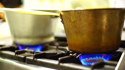 Pans on Fire 스톡 동영상 68729273