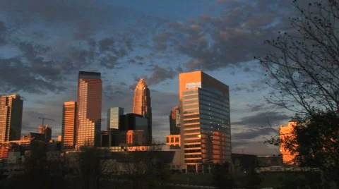 PanSkylineSunset Video stock 645442