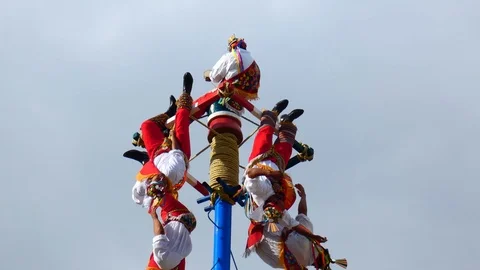 Papantla flyers beginning Stock-Footage 120769585