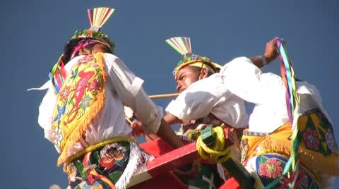 Papantla flyers Stock Footage