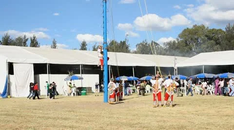 Papantla flyers Stock-Footage 12260770