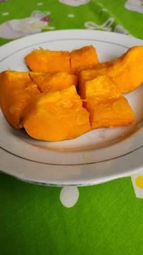 Papaya fruit is very suitable for improving digestion Stock Photos