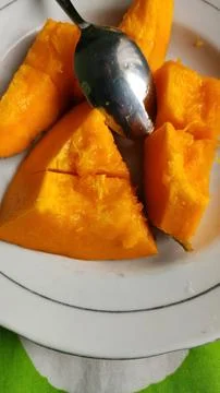 Papaya fruit is very suitable for improving digestion Stock Photos