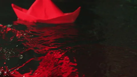 Paper boats Stockbeeldmateriaal 235379730