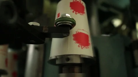 Paper cup machine Stock-Footage 77052248