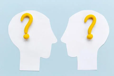 Paper man head with question mark. Solving problem of solution concept Foto stock