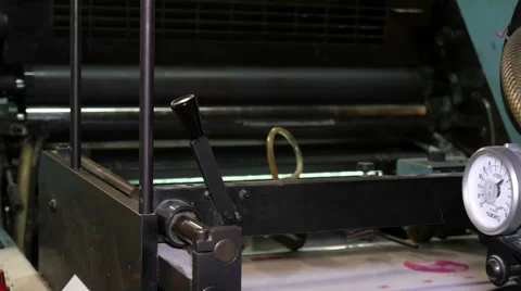 Paper movement in printing press 動画素材 65317969