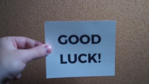 Paper note on the pin board Vídeo Stock 98365853