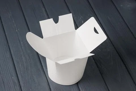 Paper packaging for noodles. Foto stock