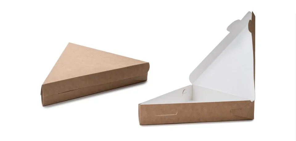 Paper packaging for pizza in a triangular shape on a white background. Foto stock