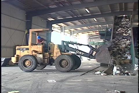 PAPER RECYCLING PLATFORM 2 Video stock 1052365