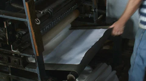 Paper runs from pulp press in historic paper mill Vídeo Stock 34226986