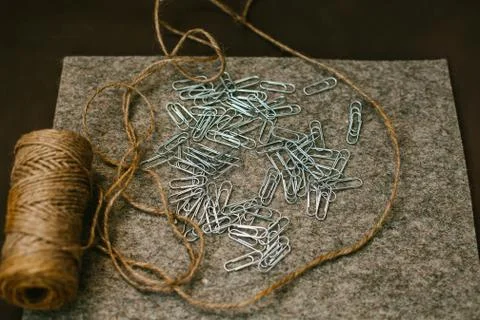 Paperclips on the background of felt Foto stock