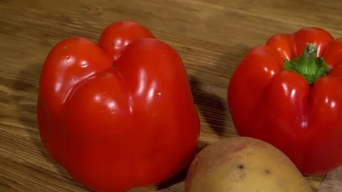 Paprika potato chips dolly Stock-Footage 74532182