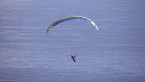 Para glider drifting in winds above Cape Town Stock Footage 84043449