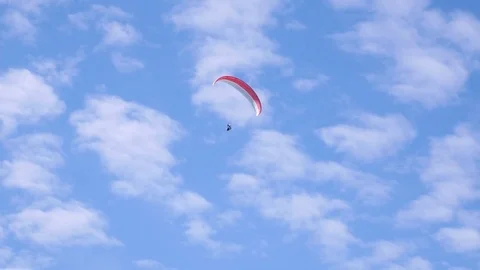A para glider enjoying the flight Stock Footage 72320034