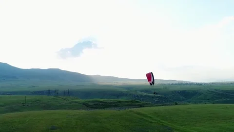 Parachute 動画素材 135800581