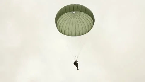 Parachute Landing (HD)m 스톡 동영상 11236097