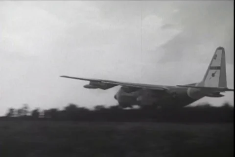 Parachute loading equipment on drop zone - 1967 스톡 동영상 118316400