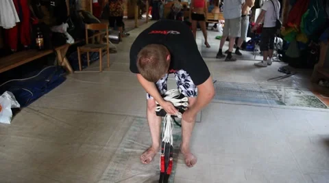 Parachute preparation Видео 8658614