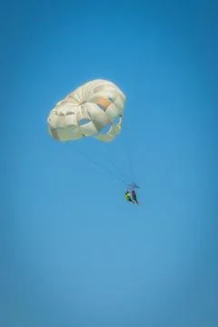 Parachute pulled by a boat  库存照片