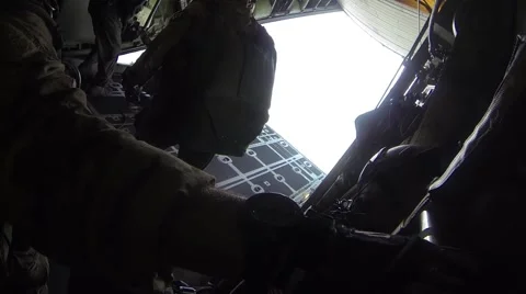 Parachuting Tandem Tethered Training Stockbeeldmateriaal 42177049