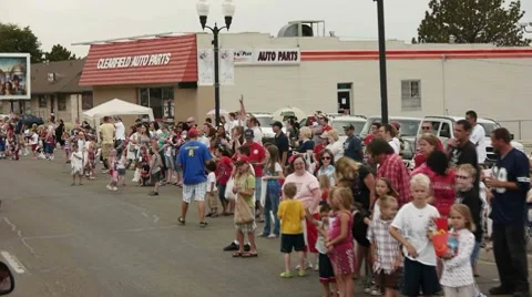 Parade 9 Vidéo 8660252